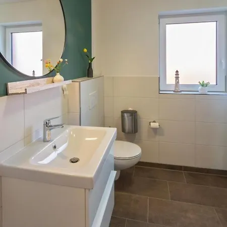 Traum-wohnung-3-mit-balkon Apartment *