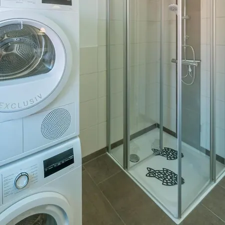 Traum-wohnung-3-mit-balkon Apartamento *